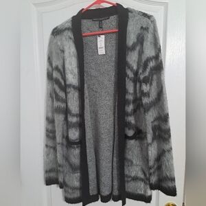 NWT White House Black Market Black/Gray Long Sleeve Animal Cardigan Size Medium